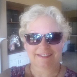 Meet your Posher, Kit Poshmark Ambassador